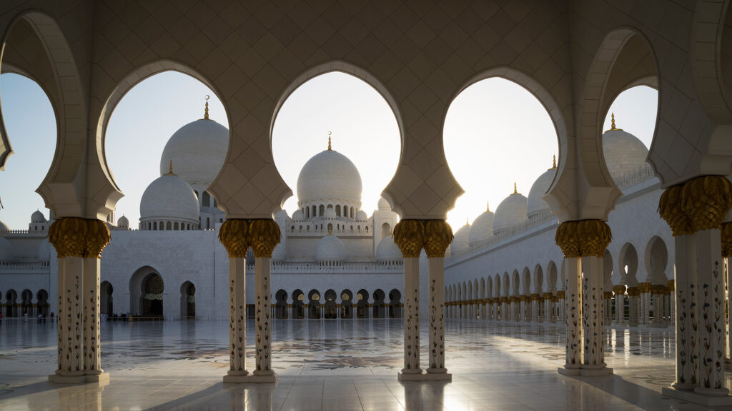 Abu Dhabi vs. Dubai: Which UAE City Should You Visit?